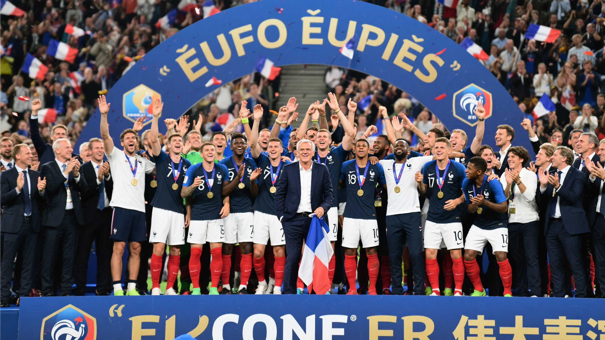 而作为球队主心骨人物, 法国足球界人士亦对Euro